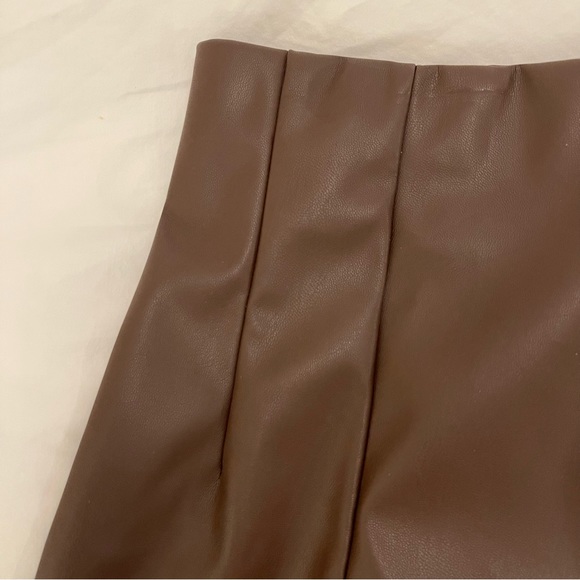BROWN LEATHER SKIRT - Picture 2 of 4